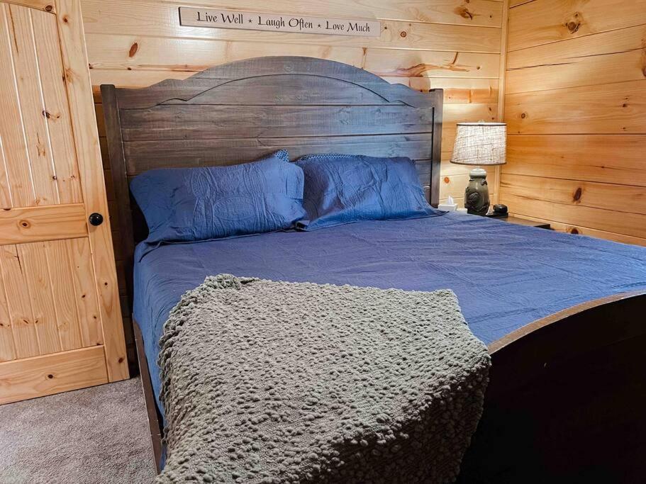 Indoor Heated Pool Hot Tub Cabin سيفيرفيل المظهر الخارجي الصورة