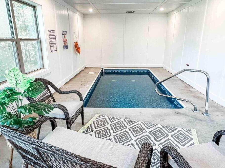 Indoor Heated Pool Hot Tub Cabin سيفيرفيل المظهر الخارجي الصورة