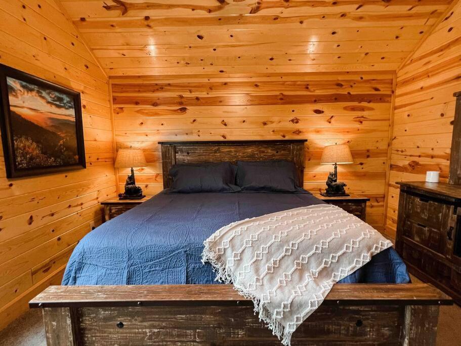 Indoor Heated Pool Hot Tub Cabin سيفيرفيل المظهر الخارجي الصورة